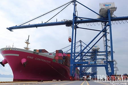 Cảng container quốc tế Hải Phòng đã đón 570 chuyến tàu vào làm hàng