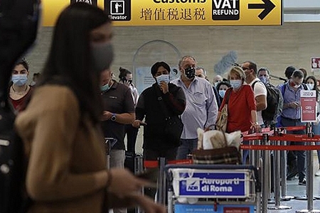 EU dỡ bỏ các hạn chế đi lại đối với 15 quốc gia kể từ ngày 01/7 ngoại trừ Mỹ