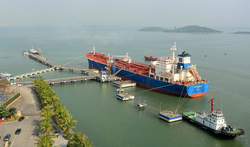 Nhiều doanh nghiệp cung ứng dịch vụ lai dắt đã điều chỉnh giá dịch vụ thuộc địa bàn quản lý. Ảnh minh họa: Internet.
