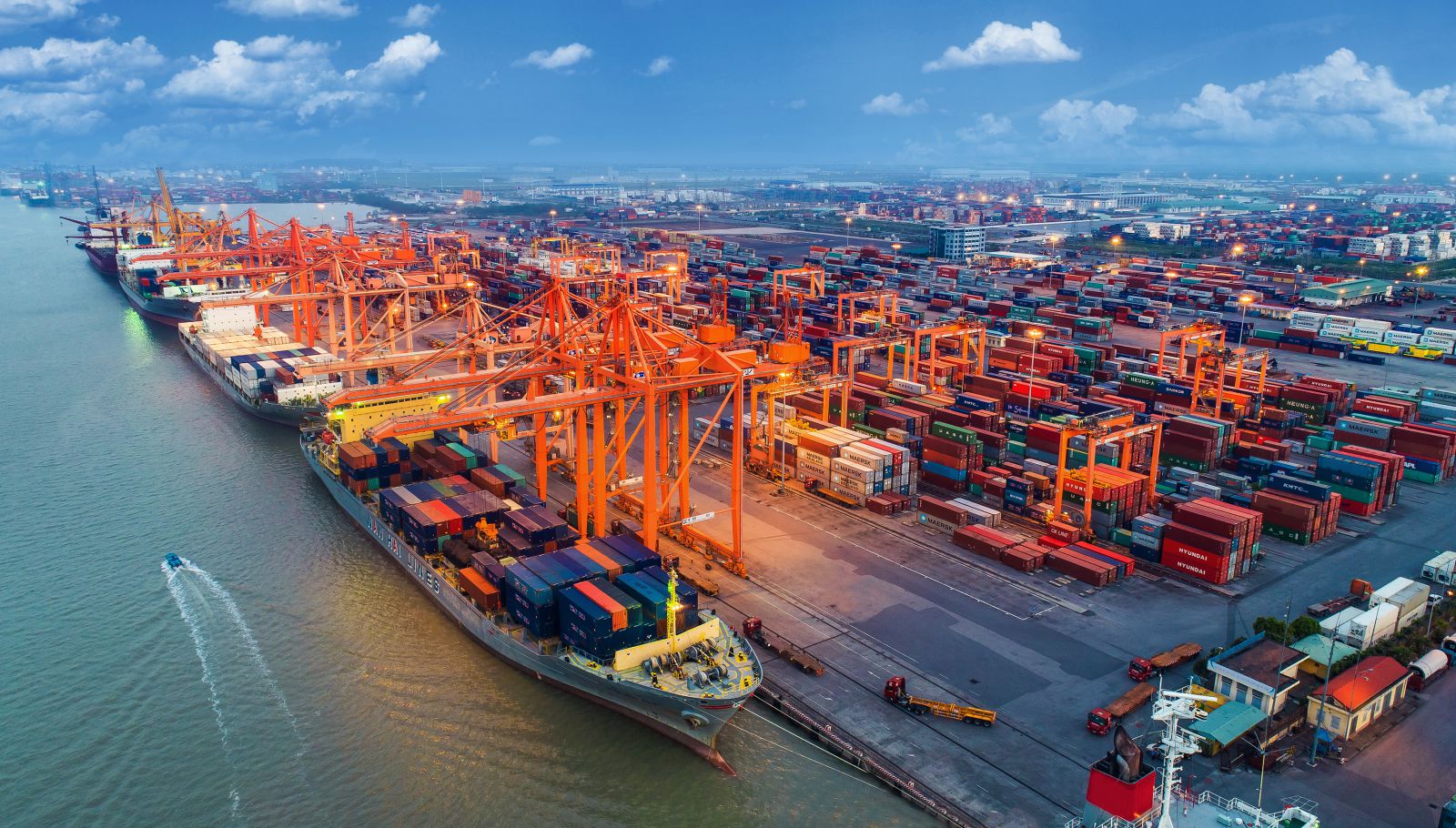 Năm 2019: Vận tải hàng hóa tăng 9,7%