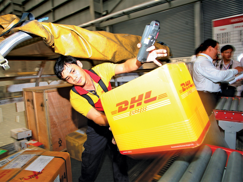 DHL, một trong 30 công ty cung cấp dịch vụ logistics xuyên quốc gia đang hoạt động tại Việt Nam